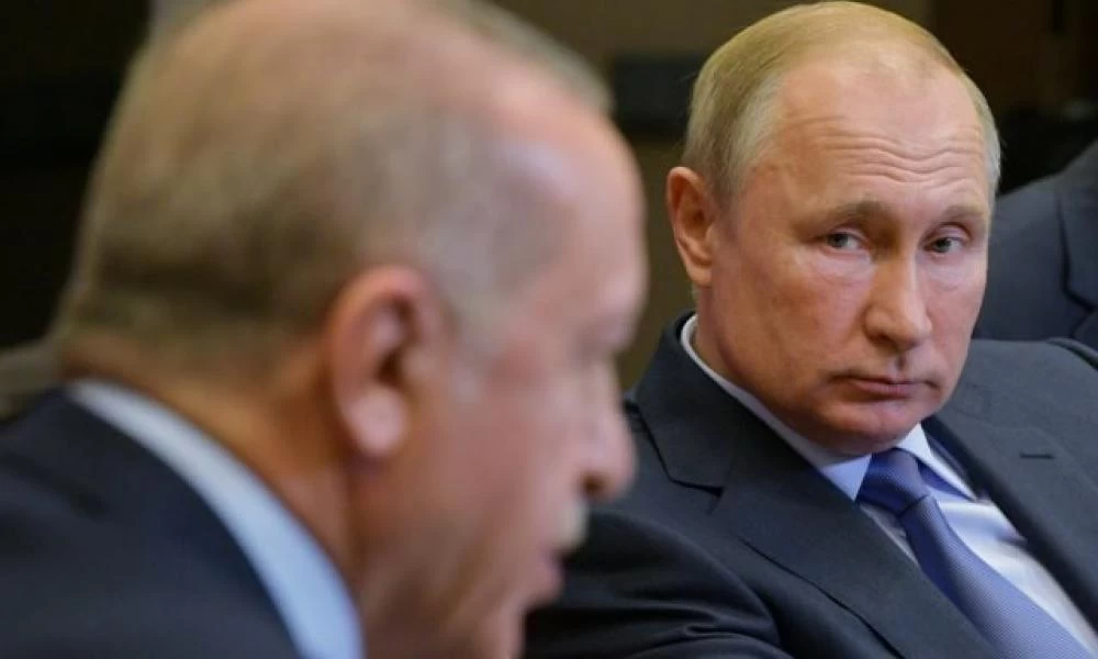 Συρία: "Αντίποινα" Μόσχας σε Άγκυρα; Ρωσικά μαχητικά βομβάρδισαν κομβόι με κατεύθυνση την Τουρκία